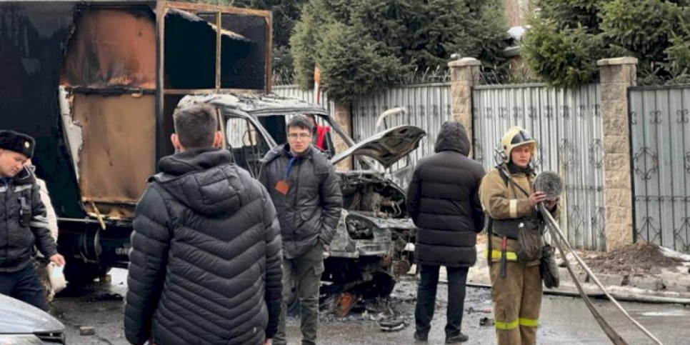 
                    «Газель» с газобалонным оборудованием загорелась на улице в Алматы
                