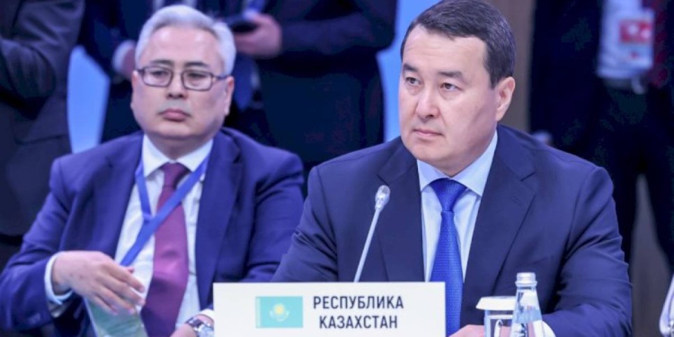
                    Алихан Смаилов принял участие в заседании Евразийского межправсовета в Сочи
                