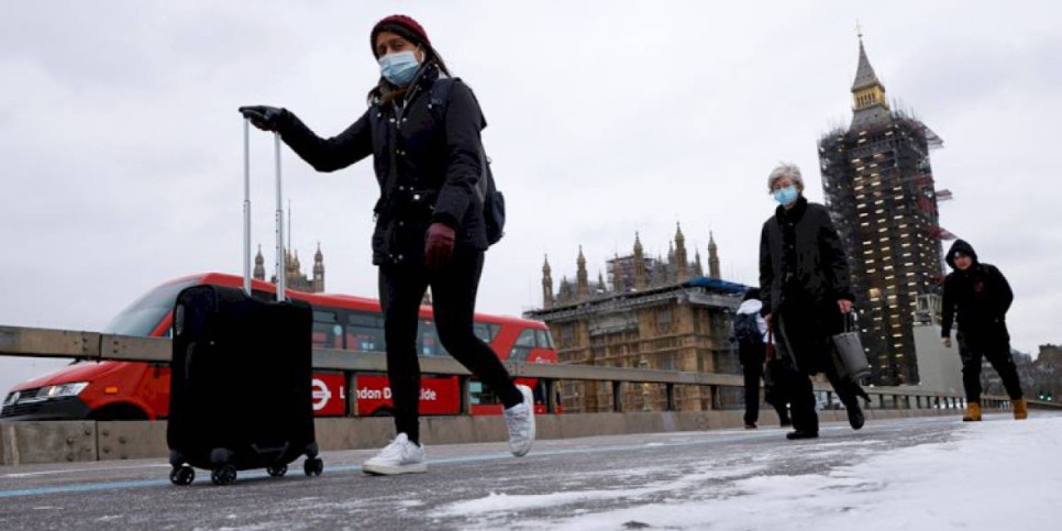 
                    Нарушение карантина в Британии может обернуться 10 годами тюремного заключения
                