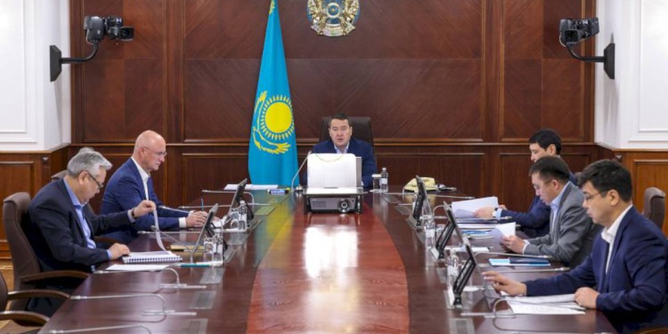 
                    Алихан Смаилов раскритиковал работу по долгостроям питьевого водоснабжения
                