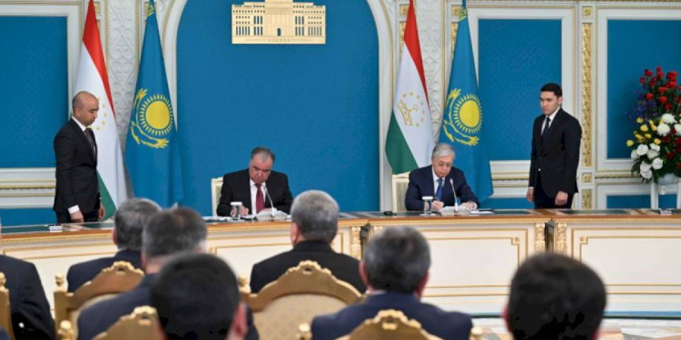 
                    Какие документы подписали Президенты Казахстана и Таджикистана
                
