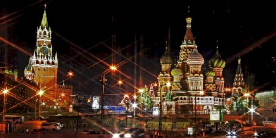 
                    В российской столице снимают введенные из-за COVID-19 ограничения
                