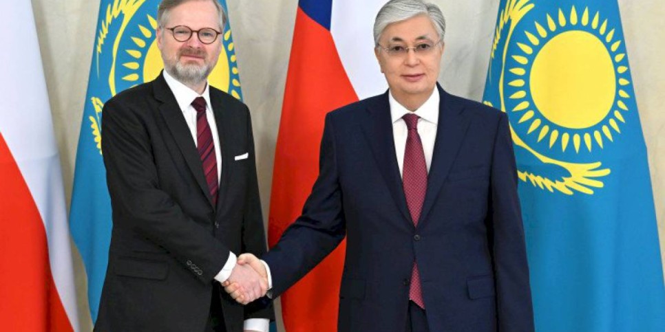 
                    Президент РК обсудил экономическое сотрудничество с Премьер-министром Чехии
                