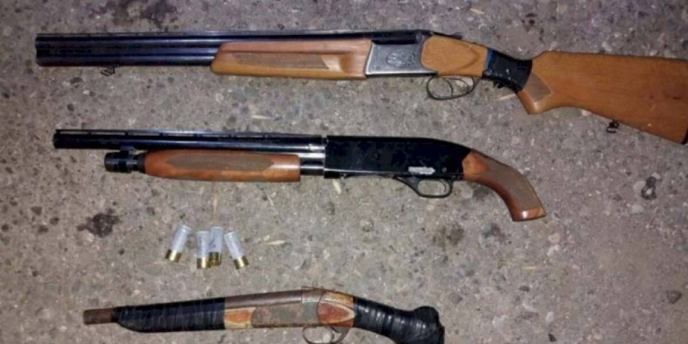 
                    Два обреза и винчестер вез ночью в своей машине житель Кентау
                