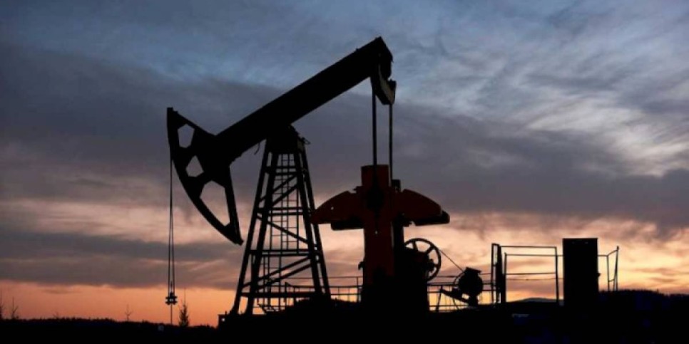 
                    Казахстан намерен сократить добычу нефти в мае
                