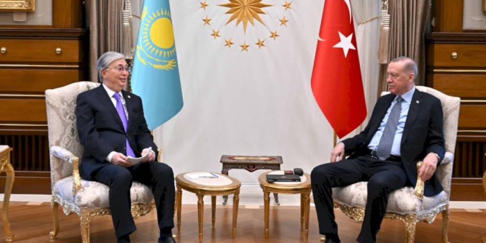 
                    Президенты Казахстана и Турции провели переговоры в Анкаре
                