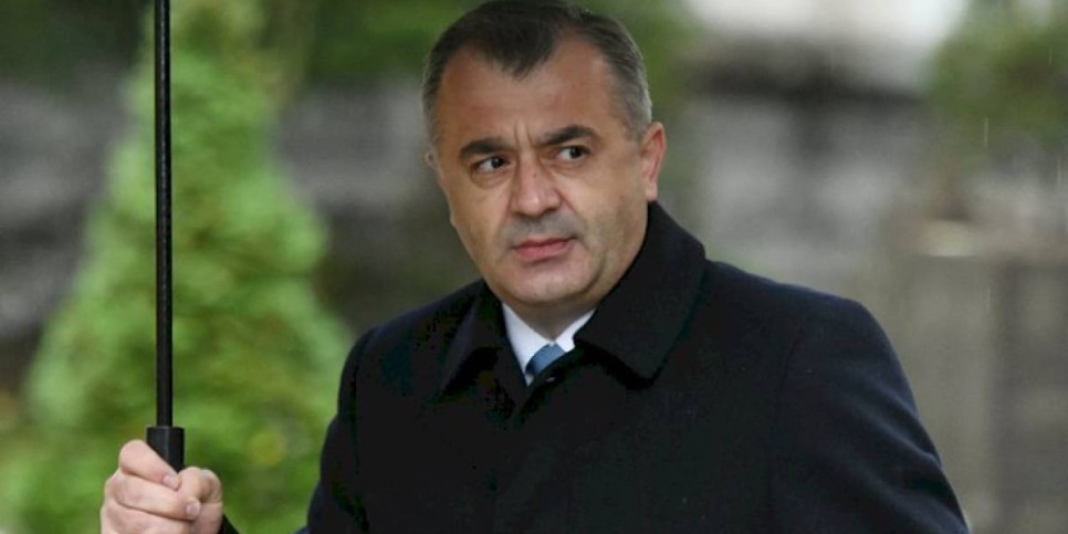 
                    Премьер Молдовы подал в отставку накануне инаугурации Санду
                