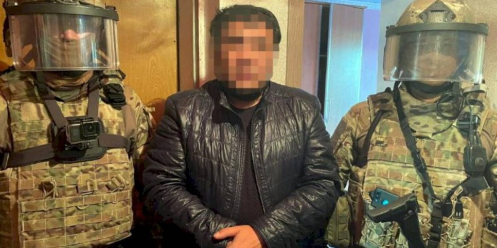 
                    КНБ провел спецоперацию: задержаны 32 участника региональной ОПГ
                