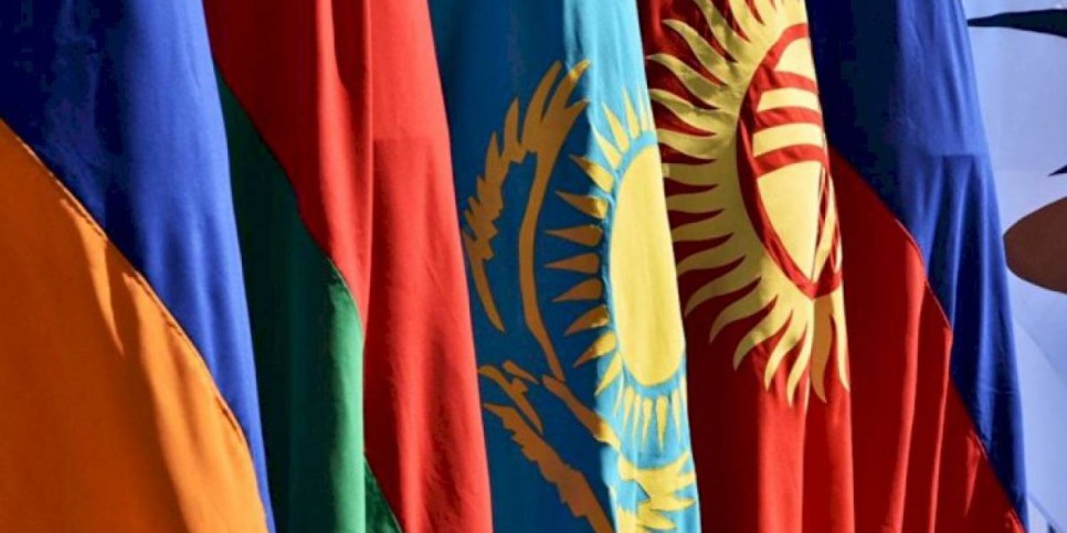 
                    Взаимная торговля Казахстана со странами ЕАЭС снизилась на 9,6%
                