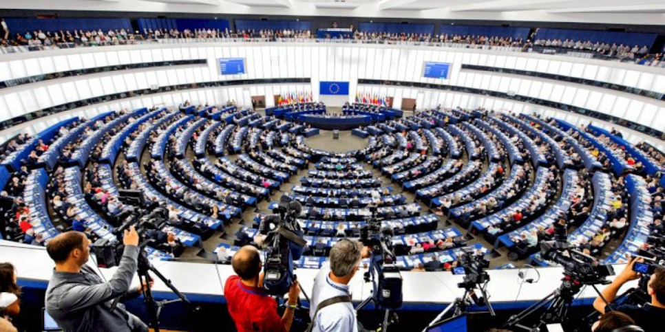 
                    Депутат Европарламента высказался о внедрении 7-летнего президентского срока в Казахстане
                
