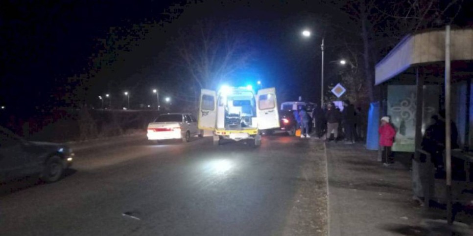 
                    В Семее восьмилетняя девочка погибла под колесами автомобиля
                