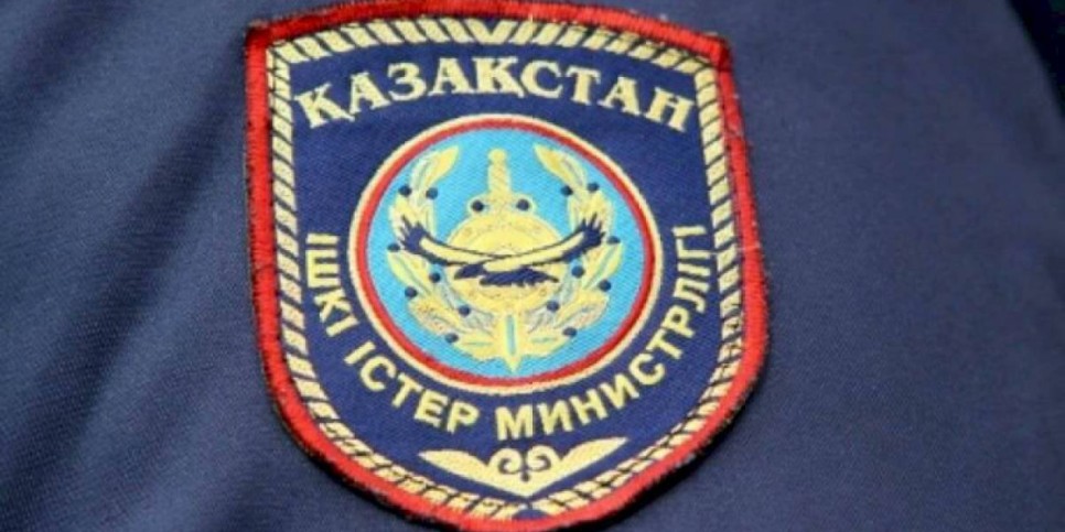 
                    Сотрудник полиции задержан в Алматы
                