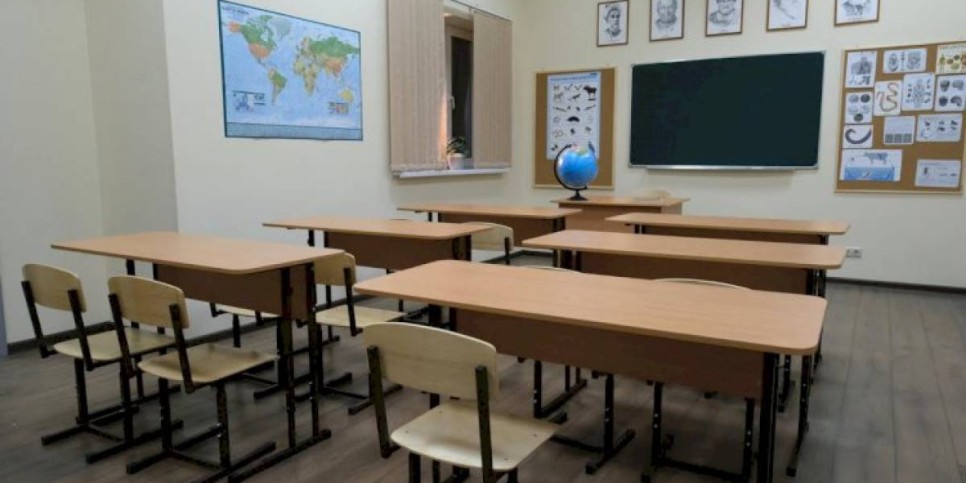 
                    В Уральске перед занятиями в школе умер ученик 10-го класса
                