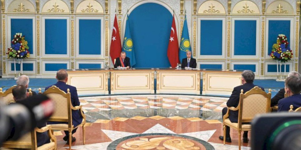 
                    Касым-Жомарт Токаев и Реджеп Тайип Эрдоган провели брифинг для представителей СМИ
                