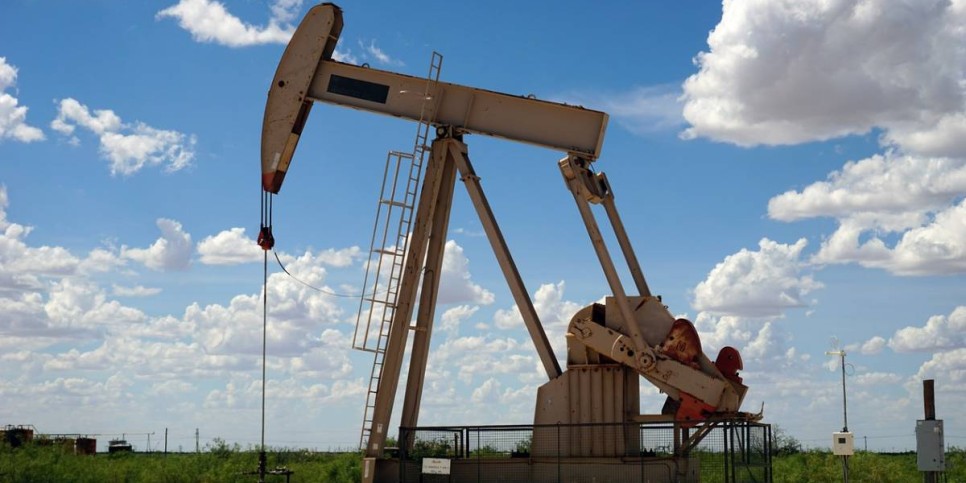 
                    Переработка нефти в Казахстане выросла на 10,8%
                