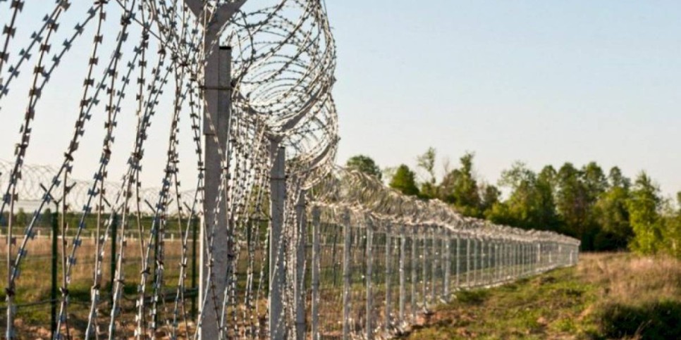 
                    Нарушитель госграницы открыл стрельбу по пограничникам в Иле-Алатау
                