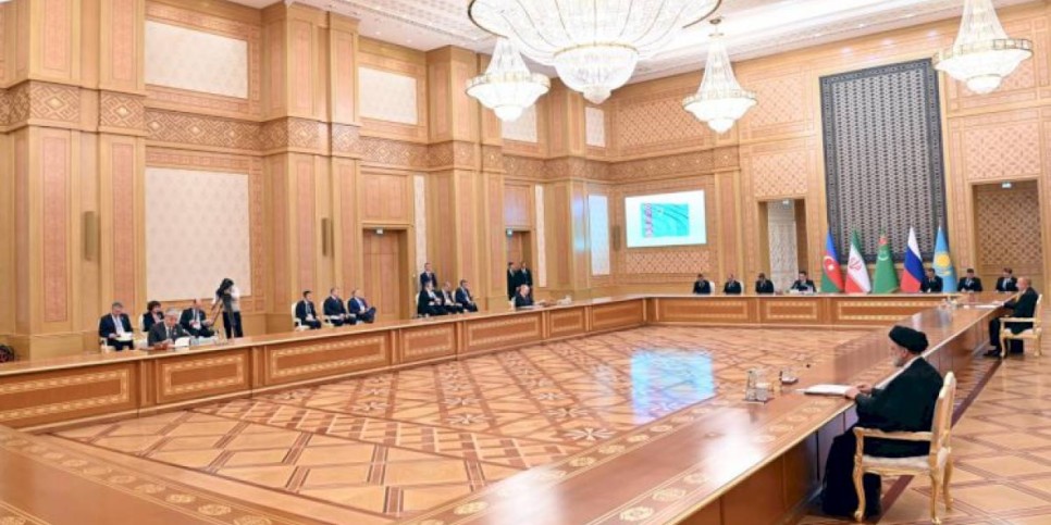
                    Президент РК предложил создать прикаспийский продовольственный хаб
                