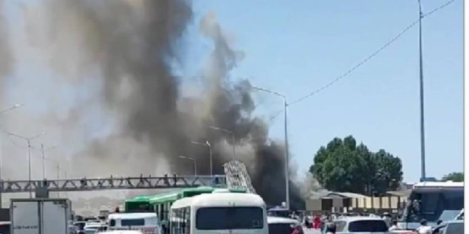 
                    На рынке «Алтын Орда» близ Алматы ликвидирован крупный пожар
                