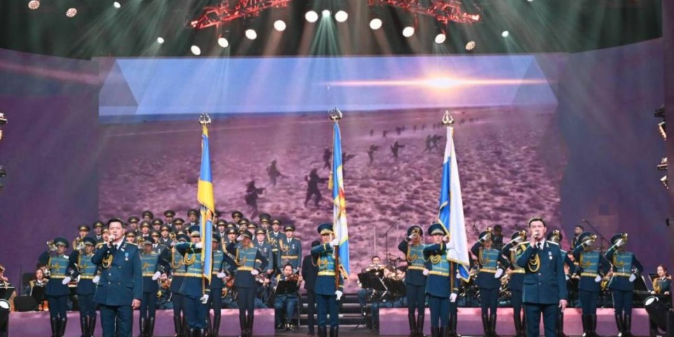 
                    В Астане прошел праздничный концерт «Қазақ даласы – Жеңістің алтын бесігі»
                