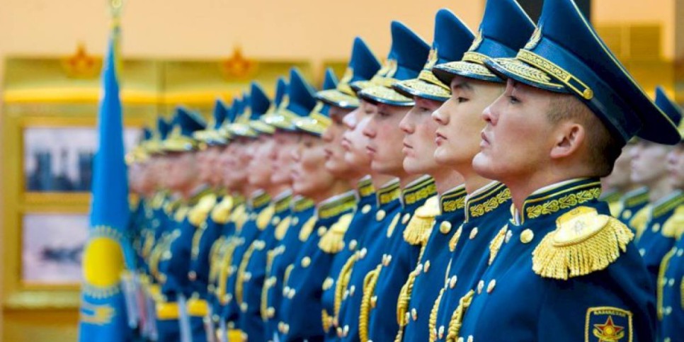
                    Казахстан уступил по численности военного персонала Узбекистану и Беларуси
                