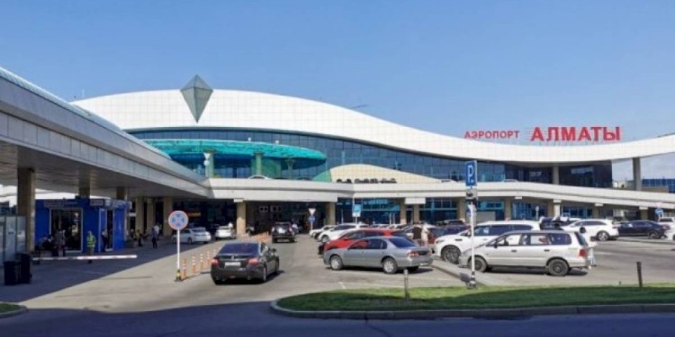 
                    Двоих алматинцев осудили за кражу в аэропорту во время январских событий
                