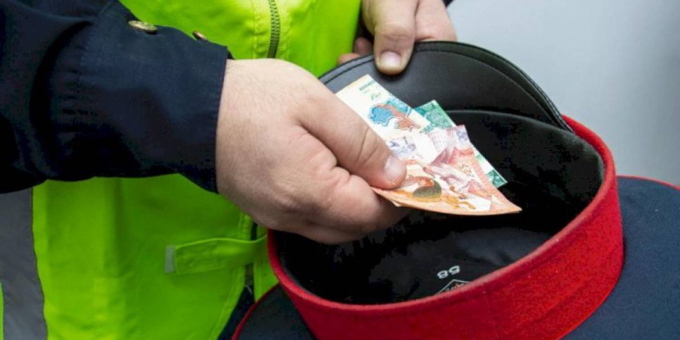 
                    В Шымкенте поймали на взятке командира полка патрульной полиции
                