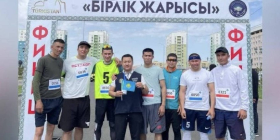 
                    Полицейские стали победителями марафона в Туркестанской области
                