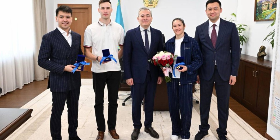 
                    Ключи от новых квартир в Алматы получили призеры Олимпиады
                