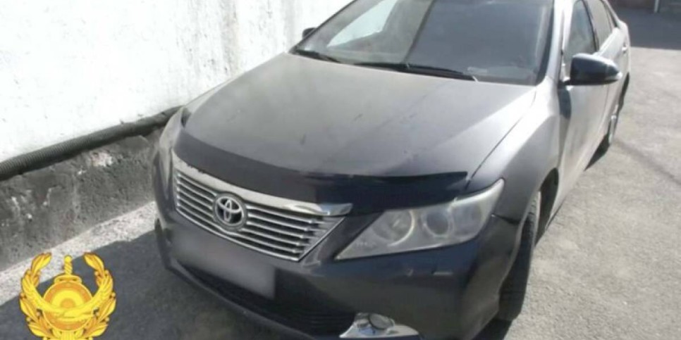 
                    Таксист с племянником нападал на АЗС, чтобы погасить автокредит
                