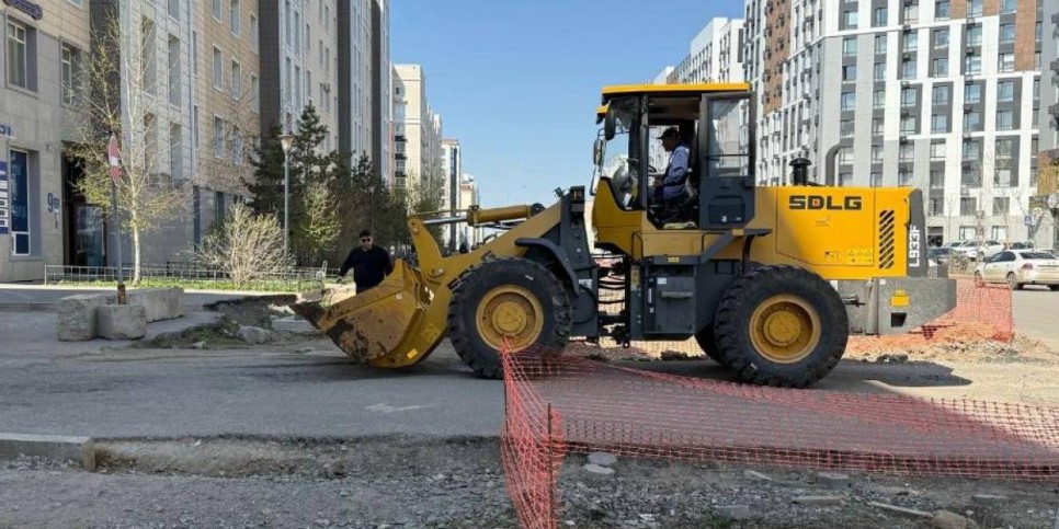 
                    Крупные улицы и развязки строят в Астане
                