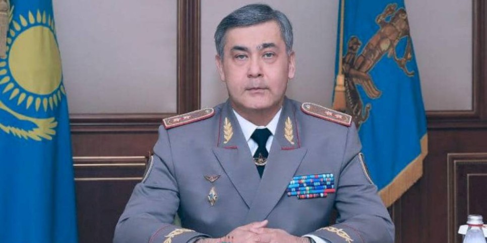 
                    Касым-Жомарт Токаев принял отставку министра обороны
                