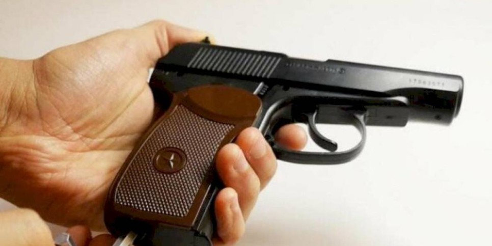 
                    Житель Талгара добровольно сдал пистолет
                