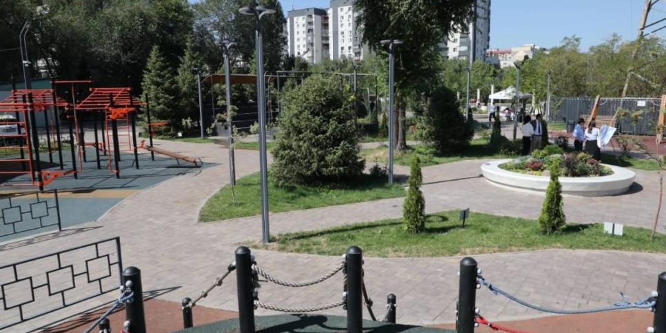 
                    В Ауэзовском районе Алматы создан новый общественный сквер
                