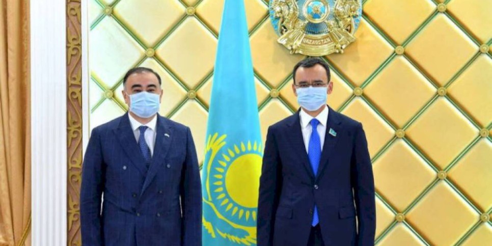 
                    Маулен Ашимбаев принял посла Азербайджана в РК
                