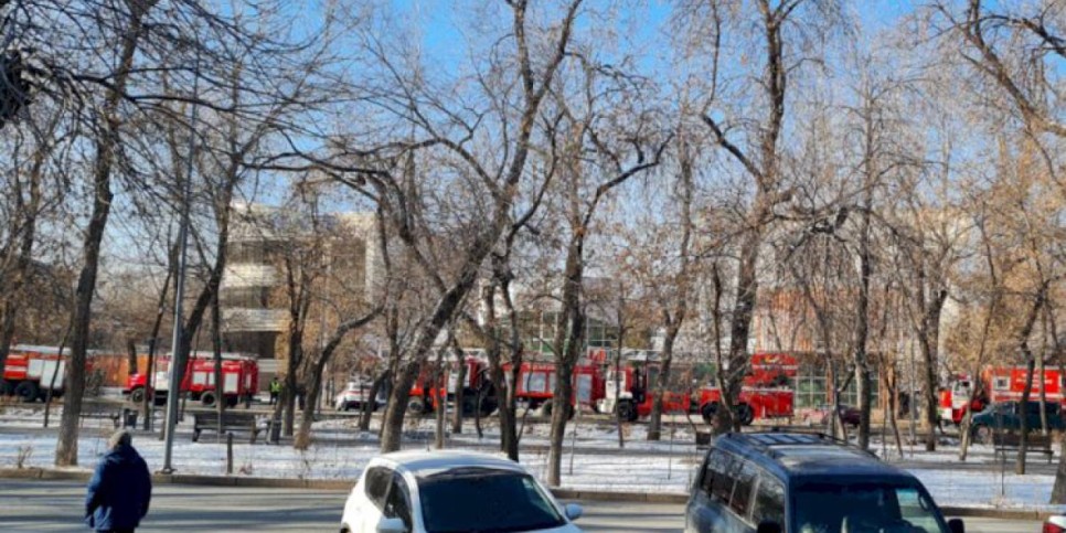 
                    В центре Алматы горело здание магазина
                
