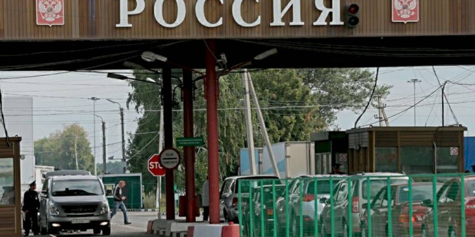 
                    Россия открыла сухопутную границу для «родственных» казахстанцев
                
