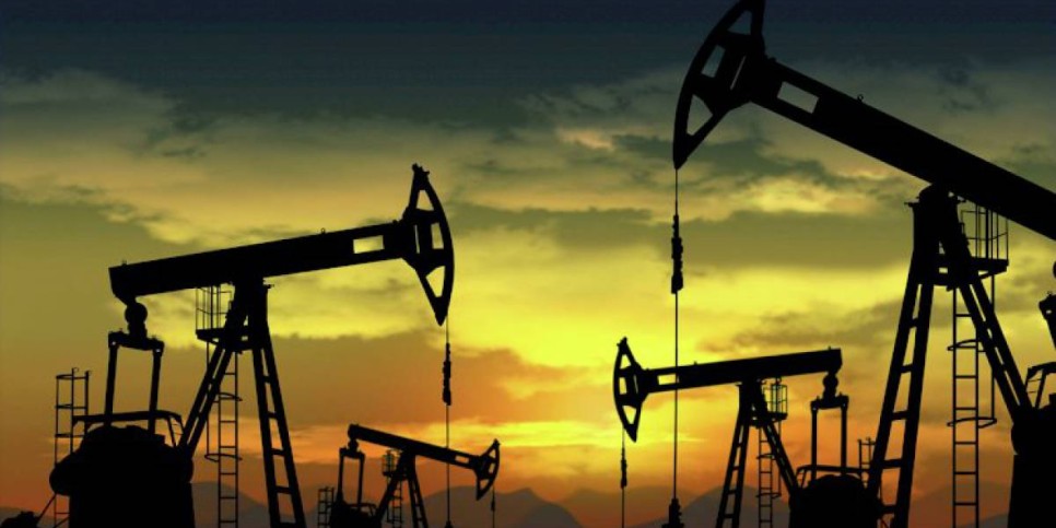 
                    На ведущих мировых биржах повысились цены на нефть
                