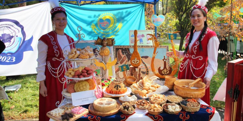 
                    В Алматы прошел первый республиканский и шестой городской фестиваль «Бауырсақ Fest-2024»
                
