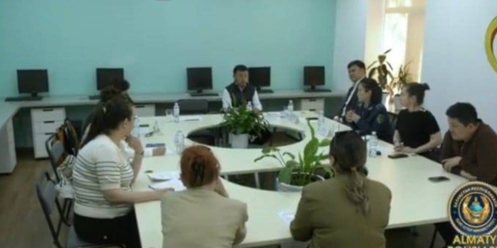 
                    Поведение трудных подростков рассмотрели на спецкомиссии в Алматы
                