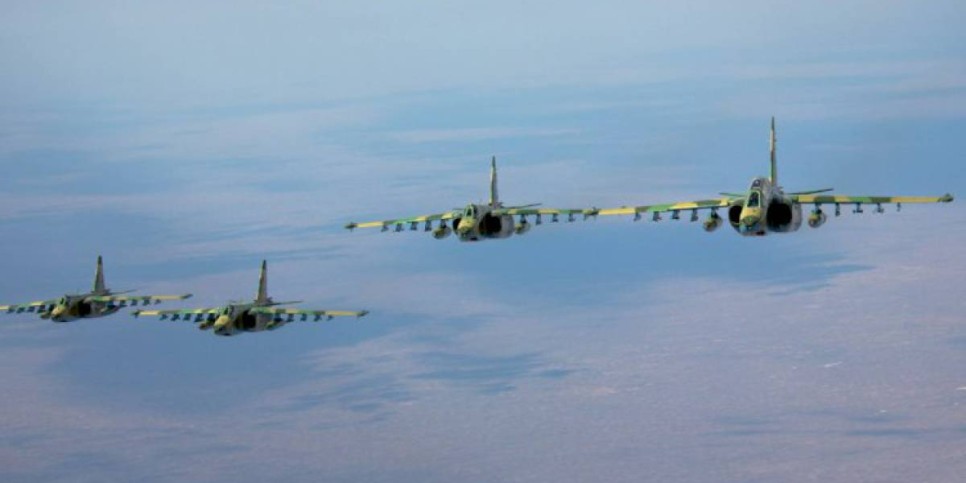 
                    Тест-драйв самолетов Су-25 и Су-30СМ провели в Казахстане
                