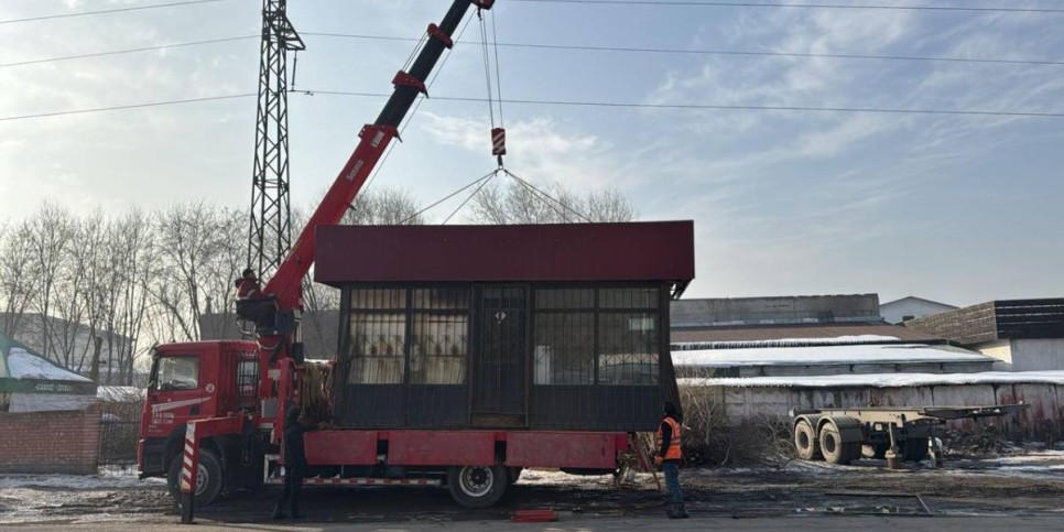 
                    В Алматы усилят меры в борьбе со стихийной торговлей и сносом незаконных торговых объектов
                
