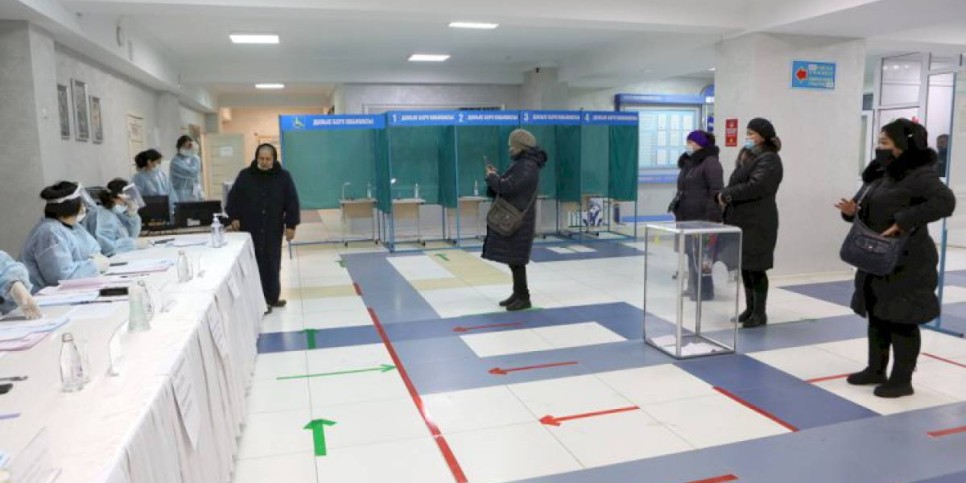 
                    Выборы в Казахстане: явка избирателей составила 63,3 процента
                