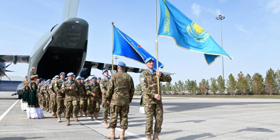 
                    Первый отряд казахстанских миротворцев вернулся с Голанских высот
                