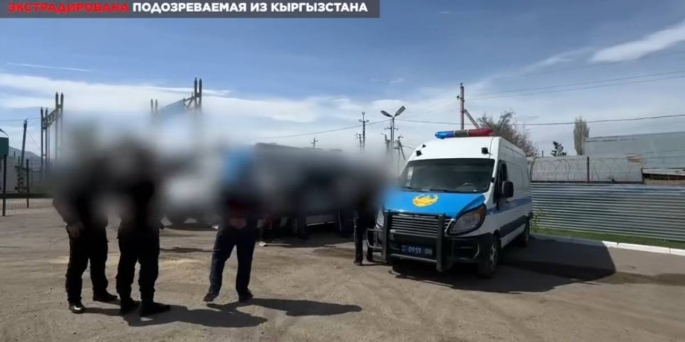 
                    Бегство не помогло: подозреваемую в особо крупном мошенничестве казахстанку доставили из Кыргызстана 
                