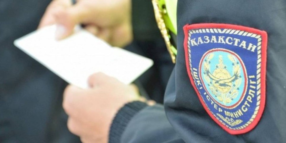 
                    Освободил детей и задержал преступника полицейский в Алматы
                