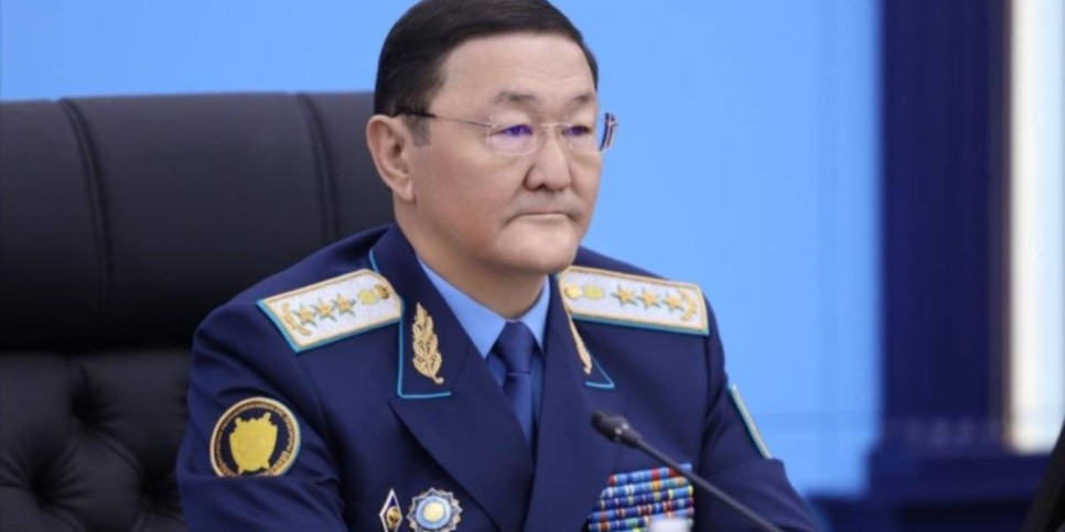 
                    Взяли шефство — и поверили в них: об истории перемен в одной из школ ВКО рассказал Генпрокурор Асылов
                