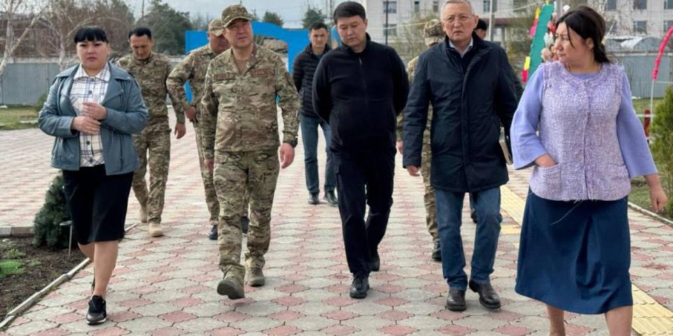 
                    Правительственная группа продолжает работать на месте землетрясения в Жамбылской области 
                