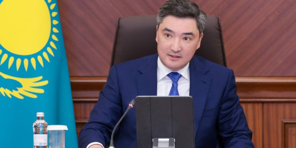 
                    Бектенов поручил оцифровать систему управления, мониторинга и контроля за коммунальными и промышленными отходами
                