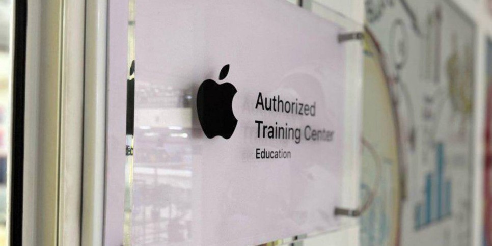 
                    В Казахстане открылся первый в Средней Азии тренинг-центр Apple на базе РФМШ
                