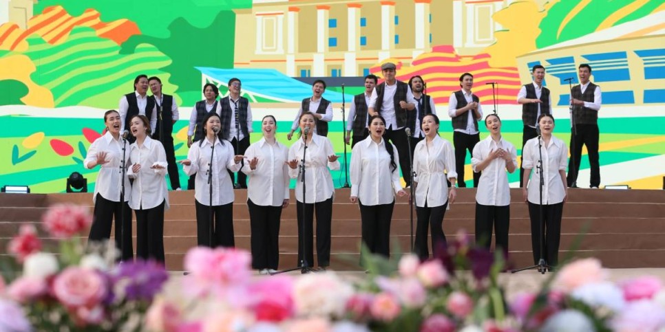
                    Наурызнама: в Алматы состоялся праздничный концерт с участием артистов театра «Жаңа ғасыр»
                